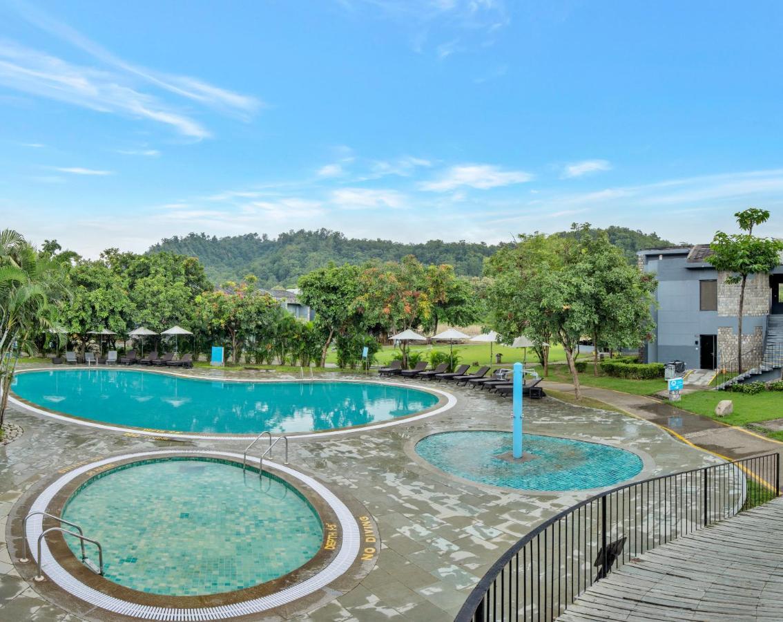 Club Mahindra Corbett Hotel Dhikuli Exterior photo