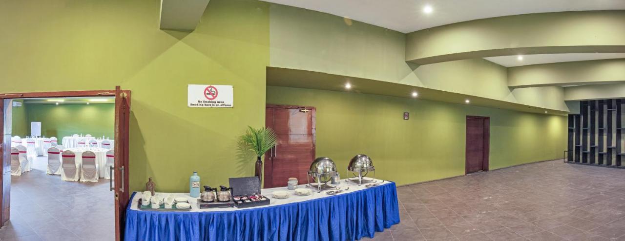 Club Mahindra Corbett Hotel Dhikuli Exterior photo